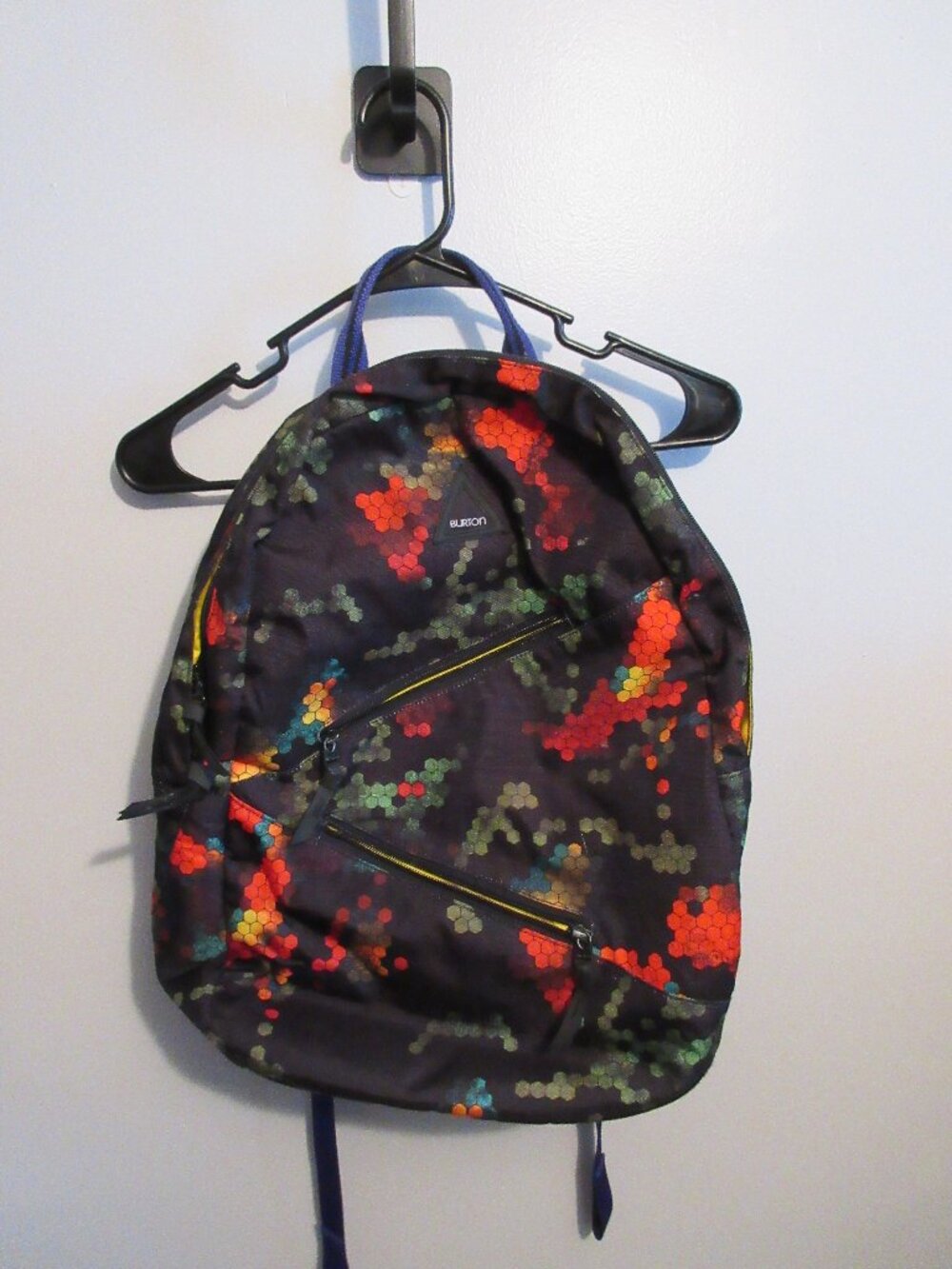 Burton Geometric Hexagon Honeycomb Pattern Backpack Bright Yellow Interior